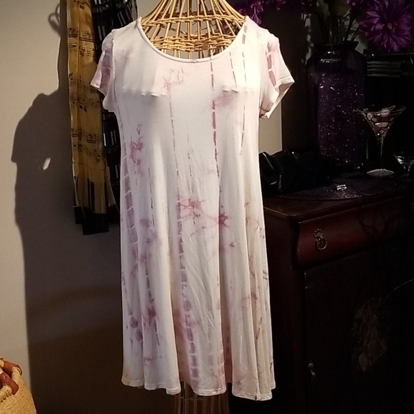 Rolla Coster Dresses & Skirts - Rolla Coster Small Short Sleeve Criss Cross Back Pink and White Tie Dye Dress